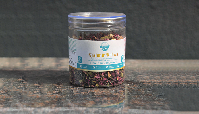 kashmiri kahwa tea